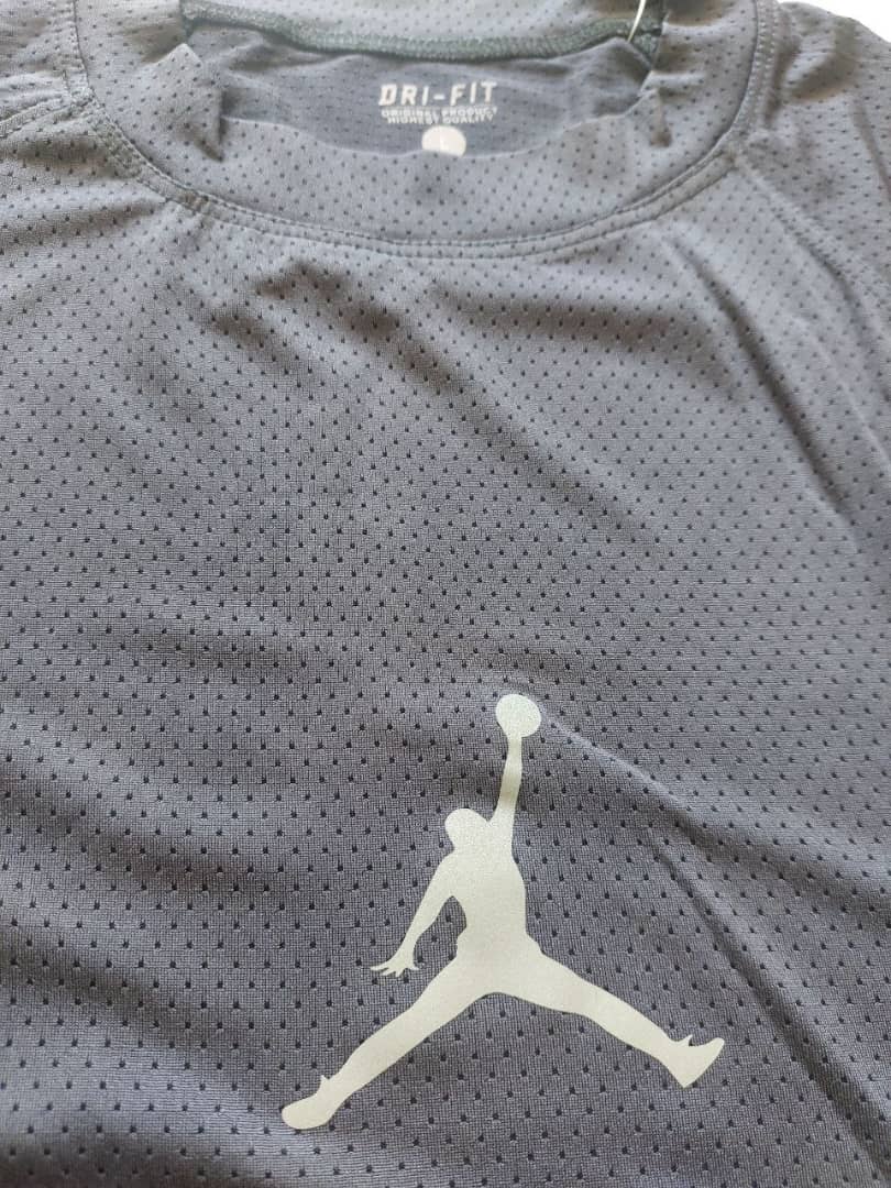 لباسهای ورزشی با تکنولوژی تنفسپذیر چیست و چرا باید از آنها استفاده کنیم؟ 2 لباس ورزشی تنفس پذیر